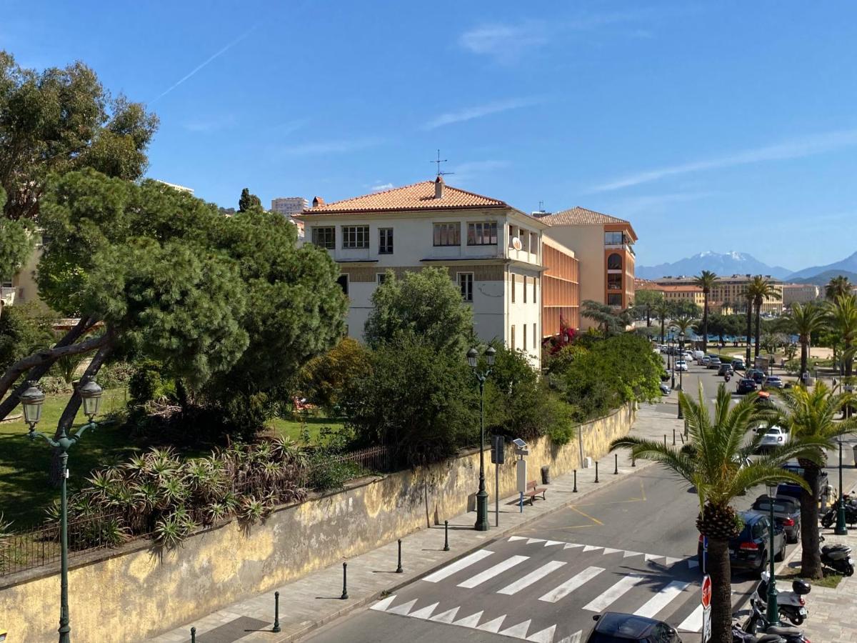 אז'אקסיו Appartement 50M2 Pied Dans L'Eau מראה חיצוני תמונה
